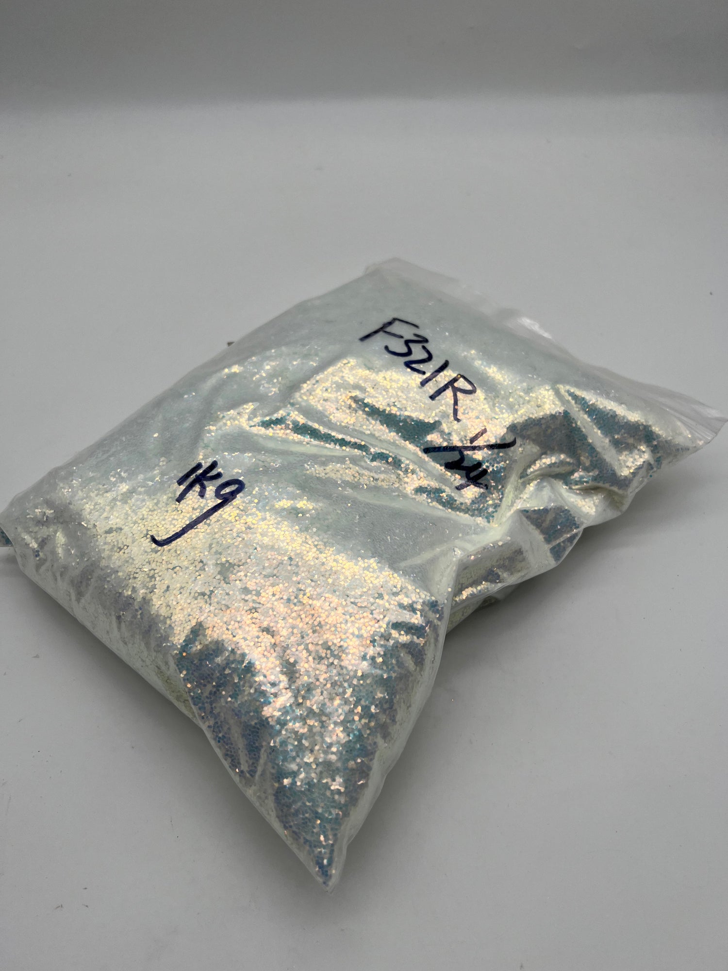 Glitter 1 kilograms bags (2.2 LBS) - VIP Extensions