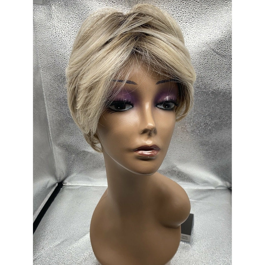 NEW! UP CLOSE & PERSONAL - Wig by Raquel Welch - VIP Extensions